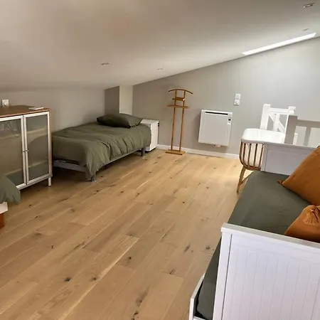 Maison De Village Nyaraló